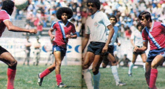 Em 1977, o Corinthians disputava a Taça Libertadores, mas não deu muita sorte. Nesta foto vemos Basílio em destaque e atrás dele estão Givanildo e Zé Eduardo, entre os defensores do Nacional do Equador. Foto: Reprodução/Revista Placar