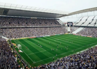 Jogos de futebol hoje na TV: veja onde assistir e o horário das partidas de  domingo (3) - Jogada - Diário do Nordeste