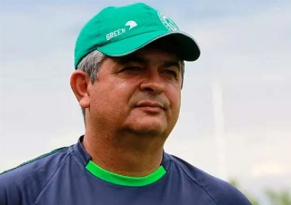 Treinador trabalhou até o mês passado no Goiás. Foto: Divulgação/Goiás