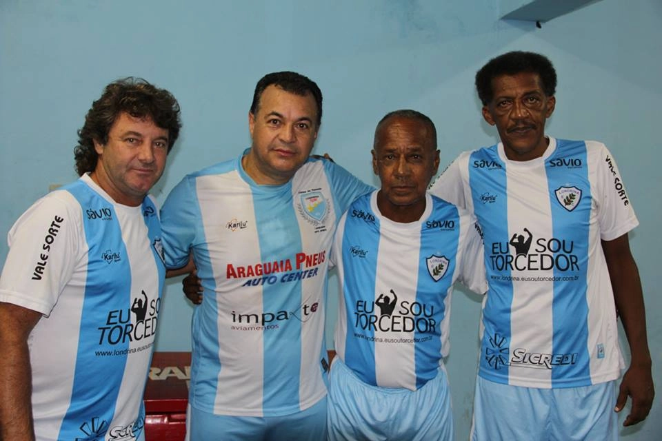 Tupãzinho, Jorge Júnior, Zé Dias e Marinho durante encontro de ex-jogadores do Londrina, em outubro de 2015. Foto enviada por Jorge Júnior
