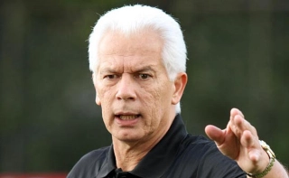 No Domingo Esportivo, Le&atilde;o pede ajuda dos goleiros a Muralha