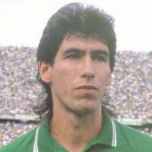 Andrés Escobar  - Ex-zagueiro colombiano