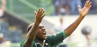 Clebão: VAR poderia ter ajudado Palmeiras a ser campeão mundial em 1999