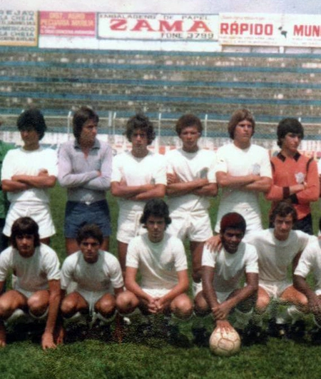 Começando a carreira no Marília, em meados dos anos 70. Zé Maria é o segundo agachado da esquerda para a direita. O primeiro agachado da direita para a esquerda é Dorival Junior, atualmente um talentoso treinador. Em pé, segundo da direita para a esquerda, está Márcio Rossini, campeão paulista de 1984 pelo Santos