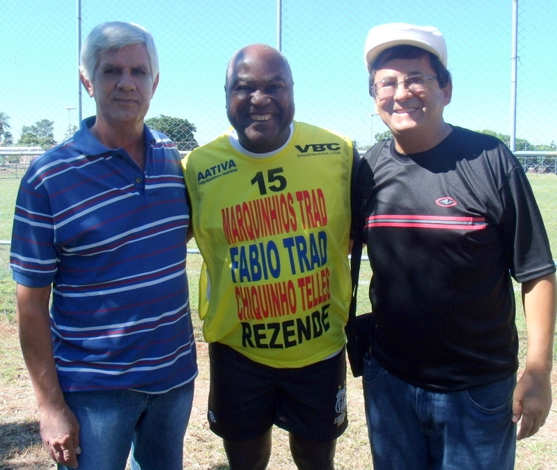 Da esquerda para a direita, Sebastião Hildebrando Gonçalves, Edu e Luiz Carlos Ferreira. Foto enviada por Luiz Carlos Ferreira