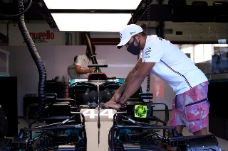 Hamilton é proporcionalmente melhor que o seu carro. Foto: Mercedes-AMG F1
