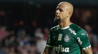 Palmeiras adota calma para renovar e mantém Felipe Melo em "zona de risco"