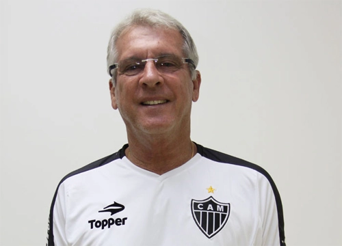 Antônio Mello  - Preparador físico