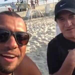 Amoroso e Muricy em 08 de setembro de 2017, encontro em uma praia. Foto: Reprodução