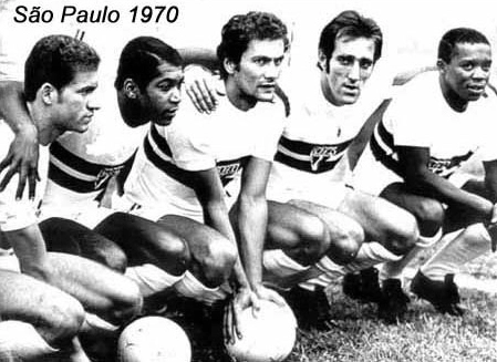 Linha de ataque do São Paulo FC em 1970. Da esquerda pra direita: Paulo Nani, Terto, Pedro Rocha, Toninho Guerreiro e Paraná. Que saudade desse tipo de foto!