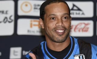 Cruzeiro estuda a contratação de Ronaldinho