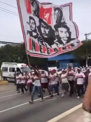 Organizada são-paulina pegou no pé ainda de Leco, Raí e Fernando Diniz. Foto: Instagram/Reprodução