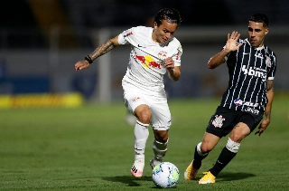 Em jogo de poucas chances, Timão e Bragabull não saíram do zero no placar. Foto: Twitter/Red Bull Bragantino