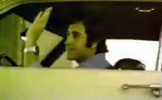 O saudoso piloto brasileiro divulgou carro que tentou competir com o Opala. Foto: Reprodução