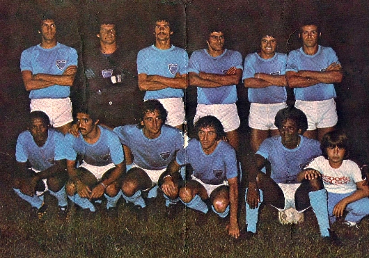 Em pé, da esquerda para a direita: Bibiano Pontes, Plínio, Raimundo, Lauro, Toquinho e Dirceu Tanajura. Agachados, da esquerda para a direita: Paraná, Bosco, Carlos Alberto Garcia, Natal e Marco Antônio Visgo. Foto: Bruno Menezes