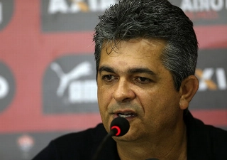 Sport anuncia acerto com técnico Ney Franco