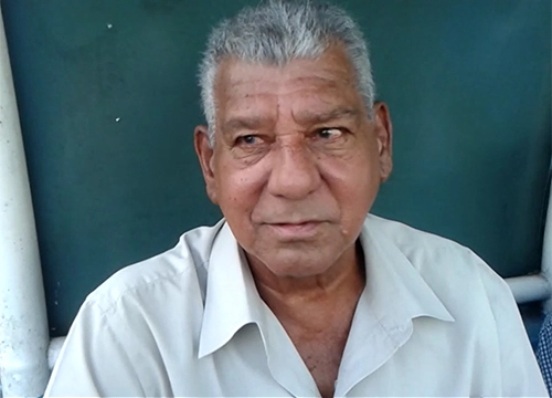 Roderley  - Ex-zagueiro do Maring&aacute; e do Coritiba