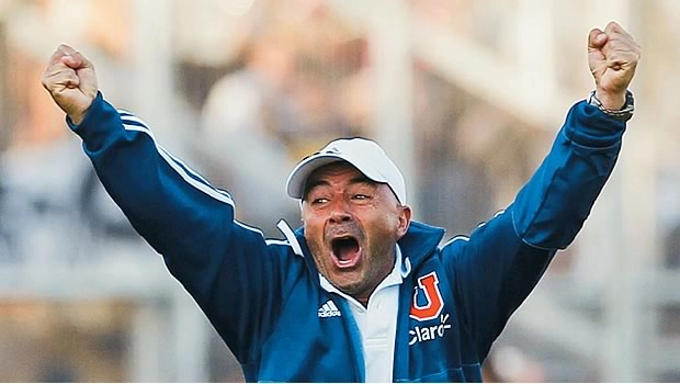 Jorge Sampaoli comemora o título do Campeonato Apertura de 2011. Foto: Placar