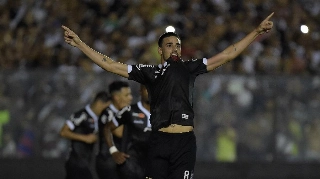 Galhardo obtém liminar para rescindir e Vasco entrará com mandado