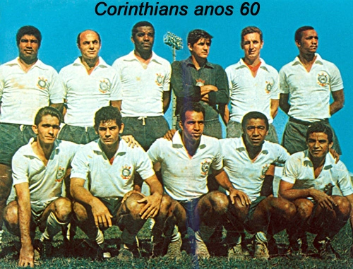 Em pé: Jair Marinho, Dino Sani, Ditão, Marcial, Clóvis e Maciel. Agachados: Roberto Bataglia, Rivellino, Silvio Major, Flávio Minuano e Gilson Porto. 