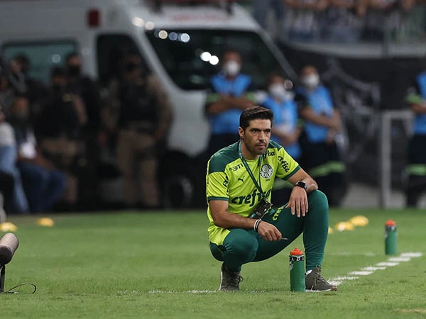 Em 28 de setembro de 2021, no Mineirão, comandando o Palmeiras no empate em 1 a 1 diante do Atlético, resultado que levou o time alviverde à final da Libertadores. Foto: Cesar Greco/ Ag. Palmeiras