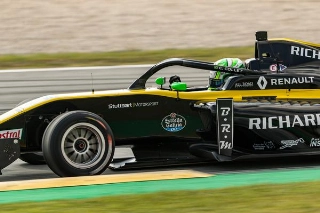 Brasileiro segue na vice-liderança, restando quatro etapas. Foto: Renault Sport DPPI