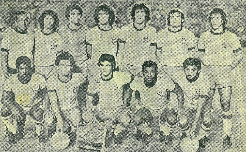 Seleção Olímpica nos Jogos de Montreal, em 1976. Em pé, da esquerda para a direita: o técnico Zizinho, Rosemiro, Zé Carlos, Tecão, Edinho, Chico Fraga e Batista. Agachados: Marinho, Alberto Leguelé, Jarbas, Erivelto e Santos