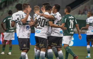 Equipe paranaense dominou o Alviverde. Foto: Divulgação/Coritiba