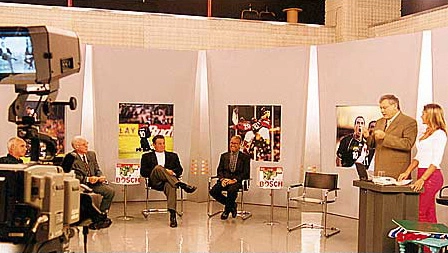 Valdyr Espinosa (atrás da câmera), Zagallo, Abel Braga, Carlinhos (em uma das poucas vezes que o treinador participou de programas esportivos), Milton Neves e Luize Altenhofen.