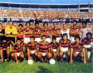 Em 1980, o Vitória quebrou um jejum de oito anos sem títulos baianos. A foto mostra, em pé, Bagatini, Paulo Mauricio, Edson Silva, Amadeu, Válder, Zé Preta, Marquinhos e Pavão; agachados vemos Wílton, Zé Júlio, Alberto, Tadeu Macrini, Carlinhos, Paulinho, Xaxá e Zé Roberto.