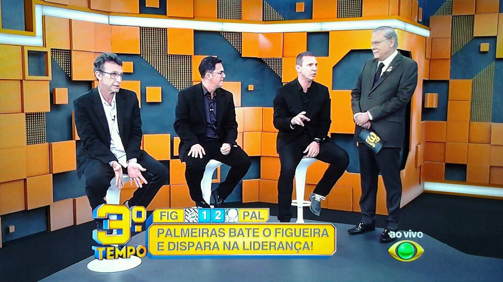 Terceiro Tempo da Band, no dia 16 de outubro de 2016. Neto, Fernando Fernandes, Velloso e Milton Neves debatem sobre o jogo Figueirense e Palmeiras e tentam achar uma solução para evitar a polêmica que se criou devido ao pênalti marcado na ocasião. Foto enviada por Sandra Cristina