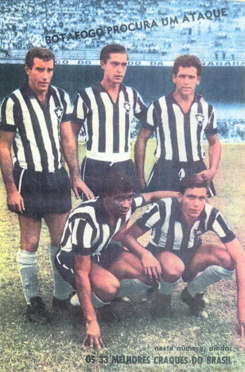 Em foto da antiga Revista do Esporte, um dos fortes ataques do Botafogo do final dos anos 60: Gérson, Sicupira e Bianchini (os três de pé). Agachados: Jairzinho e Artur.