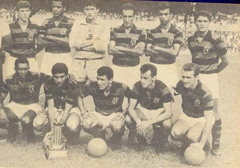 Em pé: Murilo, Ditão, Marcial, Joubert, Carlinhos e Paulo Henrique. Agachados: Amauri, Nelson, Airton, Paulo Choco e Osvaldo Ponte Aérea. Foto enviada por Marcus Rouanet Machado de Mello