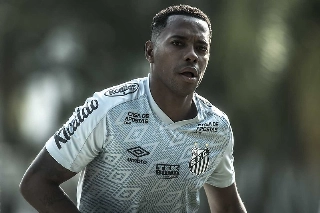 Robinho foi condenado a 9 anos de prisão na Itália. Foto: Ivan Storti/Santos FC