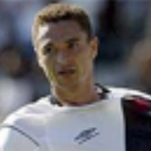 Russo  - Ex-lateral de Santos, Vasco e Sele&ccedil;&atilde;o Brasileira