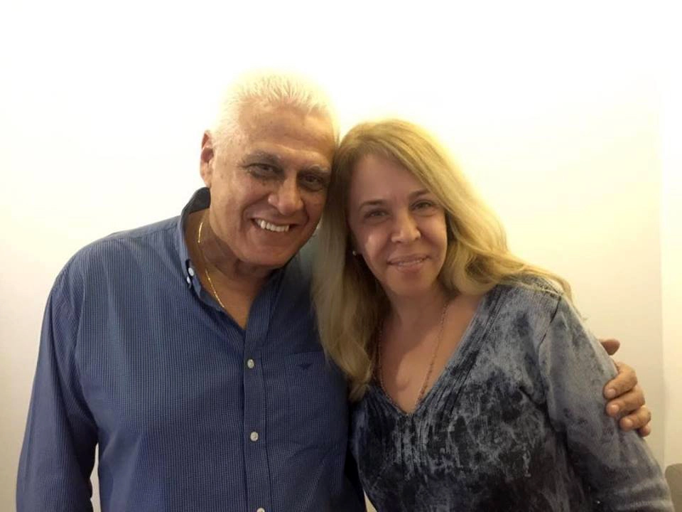 Roberto Dinamite e a jornalista Helô Campanholo em 13 de setembro de 2017, na Fox Sports, no Rio de Janeiro.  Foto: arquivo pessoal de Helô Campanholo