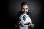 Cicinho vive primeiros meses como ex-jogador, usa passado como lição e desenha o futuro
