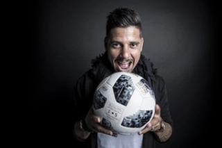 Cicinho vive primeiros meses como ex-jogador, usa passado como lição e desenha o futuro