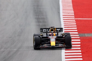 Holandês teve uma atuação impecável em Barcelona. Foto: Oracle Red Bull Racing