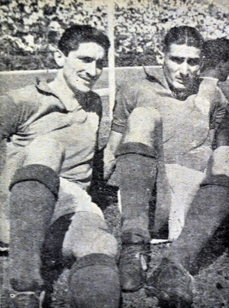 Ortega e Julinho Botelho, na Fiorentina, em 1955. Foto: Reprodução/A Gazeta Esportiva Ilustrada