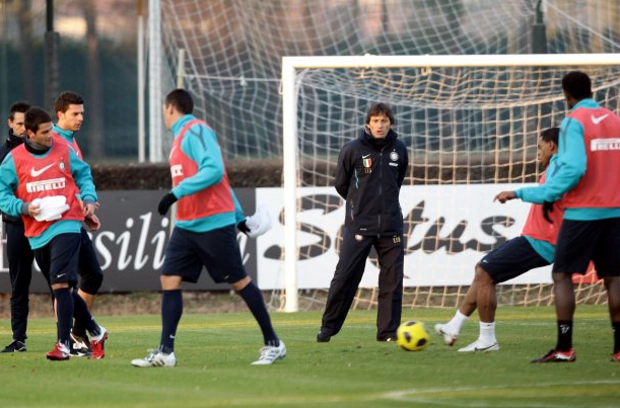 Leonardo chegou ao time para substituir o espanhol Rafa Benítez e melhorar o desempenho da equipe na temporada 2010/11. Foto: iG