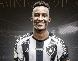 Ivan Ângulo reforça o Fogão até fevereiro de 2021. Foto: Divulgação