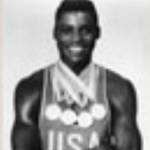 Carl Lewis  - Ex-velocista americano
