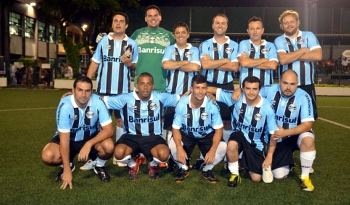 O time da Rádio e TV Bandeirantes enfrentou o Atlético Ypiranga na sede do clube, na zona sul, da capital Paulista. Provando a máxima, que o ex-jogador Neto 