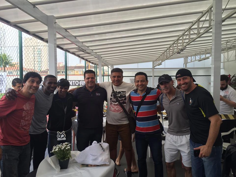 No dia 30 de julho de 2016, em Santos-SP. Da esquerda para a direita, o segundo é Almir, seguido por Índio, Paulinho McLaren, Guga, Paulinho Kobayashi, Camanducaia e Zé Renato