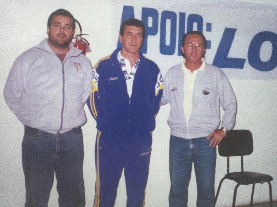 Em 1996, quando do amistoso entre Paulista de Jundiaí e Fenerbahçe. Da esquerda para a direita, veja o jornalista Rivelino Teixeira, Carlos Alberto Parreira e Cobrinha