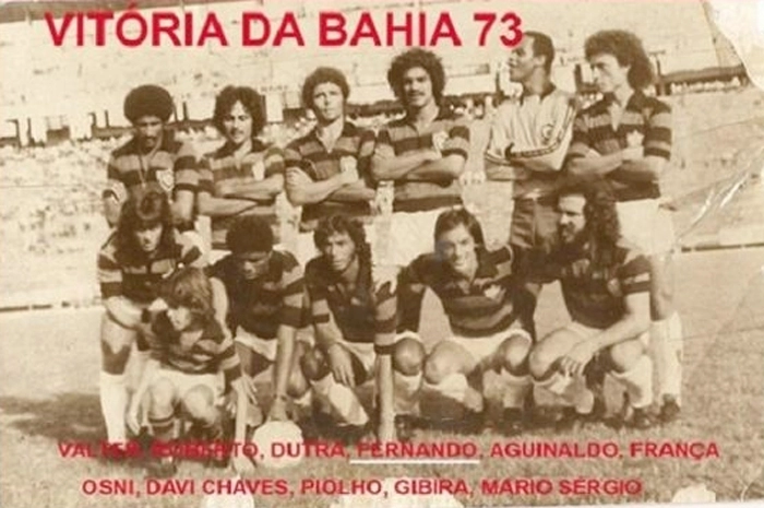 Em pé: Valter, Roberto, Dutra, Fernando, Aguinaldo e França. Agachados: Osni, Davi Chaves, Piolho, Gibira e Mário Sérgio. Foto enviada por Waldevir dos Santos