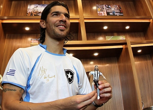 Loco Abreu  - Ex-atacante uruguaio
