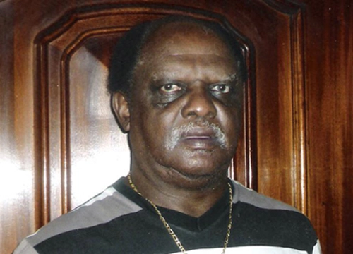 Nascimento  - Ex-meio-campista do XV de Ja&uacute;