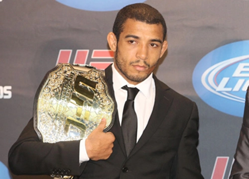 Jos&eacute; Aldo - Lutador de MMA e campe&atilde;o Peso Pena do UFC
